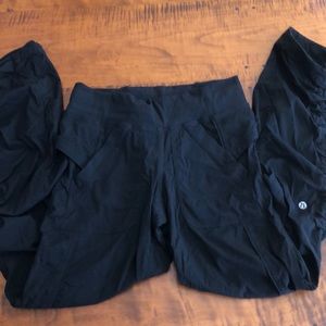 Lululemon black Studio pants